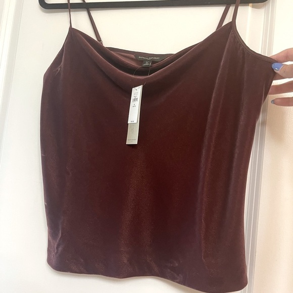 NWT banana republic- Petite Velvet Cowl-Neck Camisole Bordeaux - MP - Picture 1 of 3